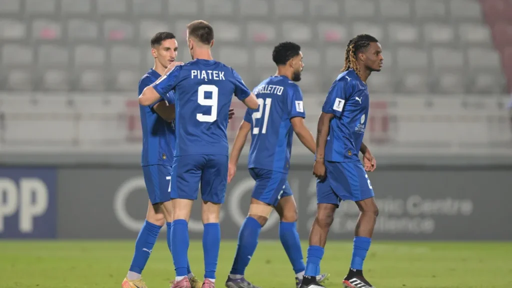 Al Duhail sáng cửa đi tiếp sau chiến thắng đậm trước Al Ittihad.