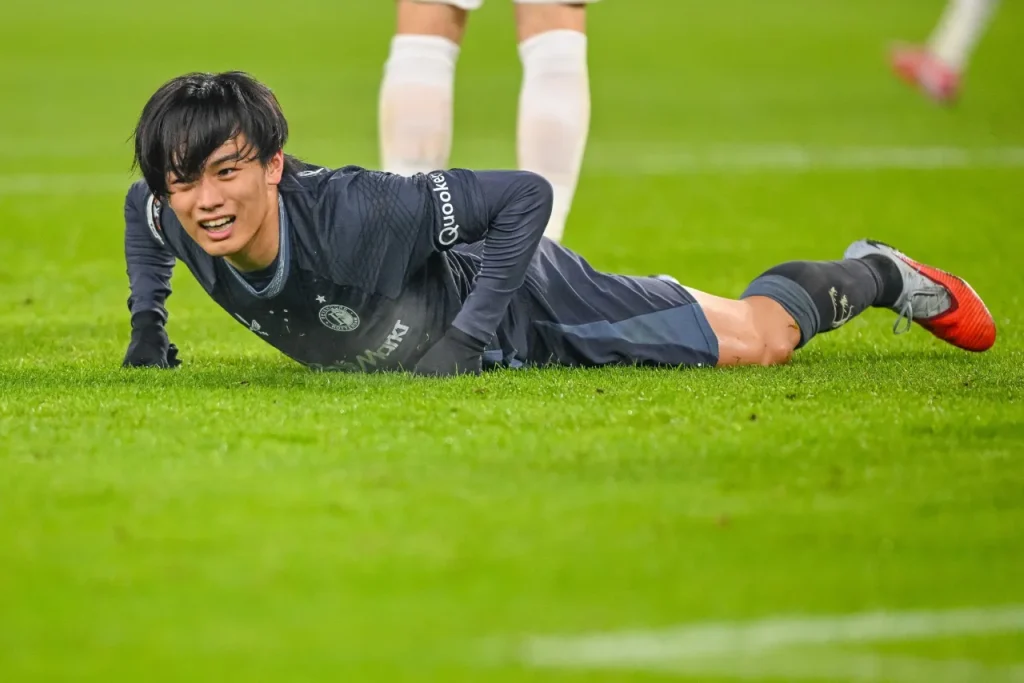 Ayase Ueda đang có những bước tiến vững chắc trong sự nghiệp.