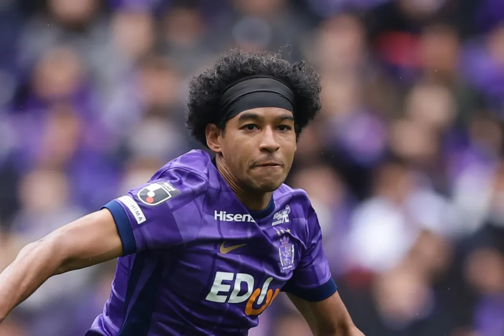 Germain Ryo đang được cho là cầu thủ một mùa.