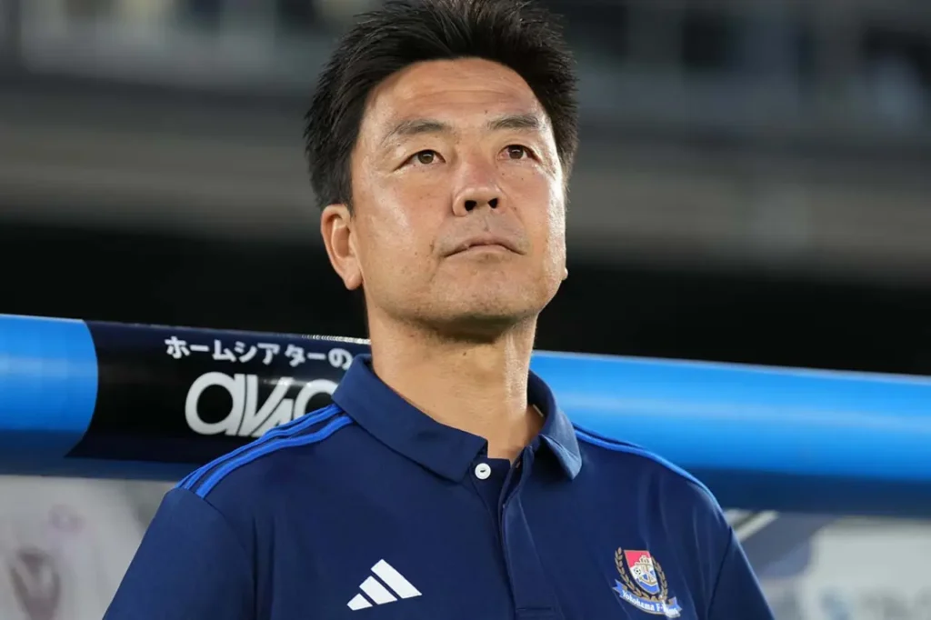 Hideo Oshima hoàn tất nhiệm vụ trụ hạng với Yokohama F.Marinos. =