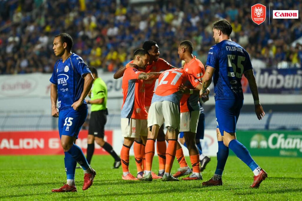 Ratchaburi FC đánh bại Rayong FC với tỷ số 4-2 ngay trên sân khách.
