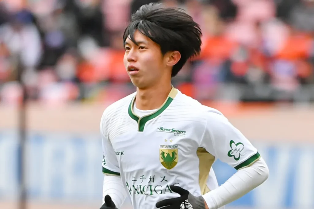 Suzuki Kaito không có nhiều thời gian chơi bóng tại Tokyo Verdy.