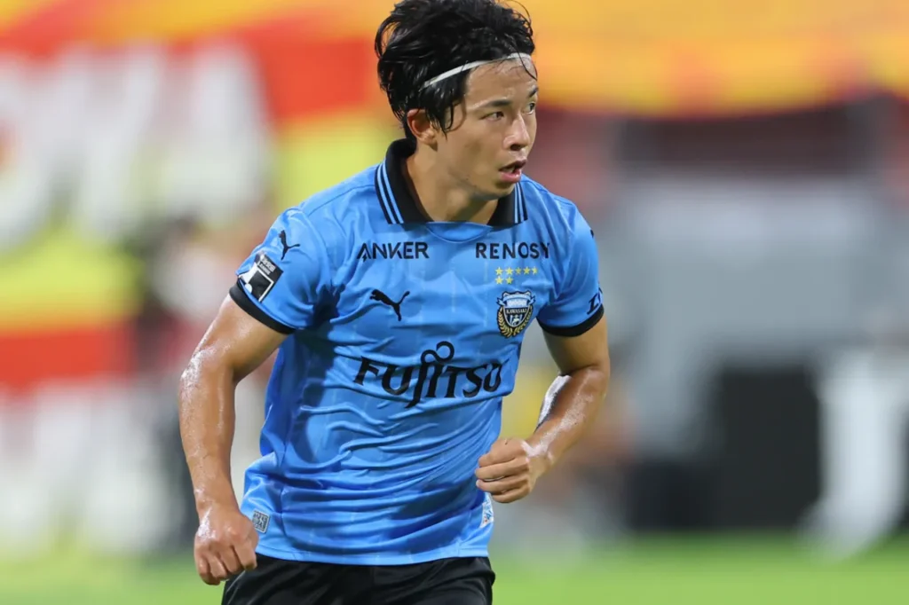 Với kinh nghiệm từ khi thi đấu ở châu Âu, Tatsuya Ito nhanh chóng hòa nhập với Kawasaki Frontale.