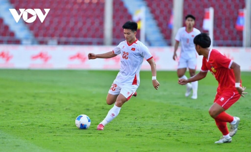 U22 Việt Nam nhọc nhằn giành chiến thắng sát nút 2-1 trước U22 Lào.