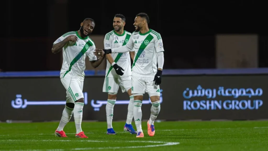 Al Ahli tiếp tục chuỗi trận thăng hoa với chiến thắng thứ 7 liên tiếp.