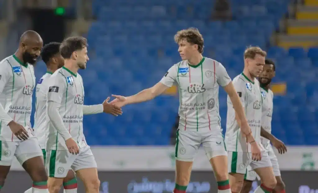 Al Ettifaq đánh dấu trận thứ 7 bất bại bằng chiến thắng 4-3 kịch tính trước Al Najma.