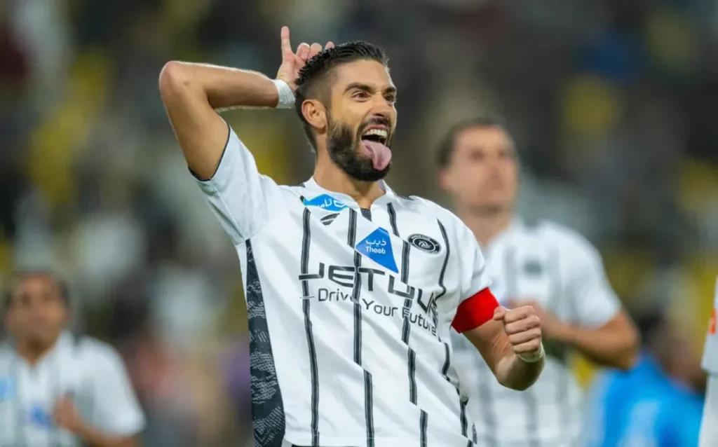 Al Shabab tìm lại niềm vui sau 4 tháng không thắng.