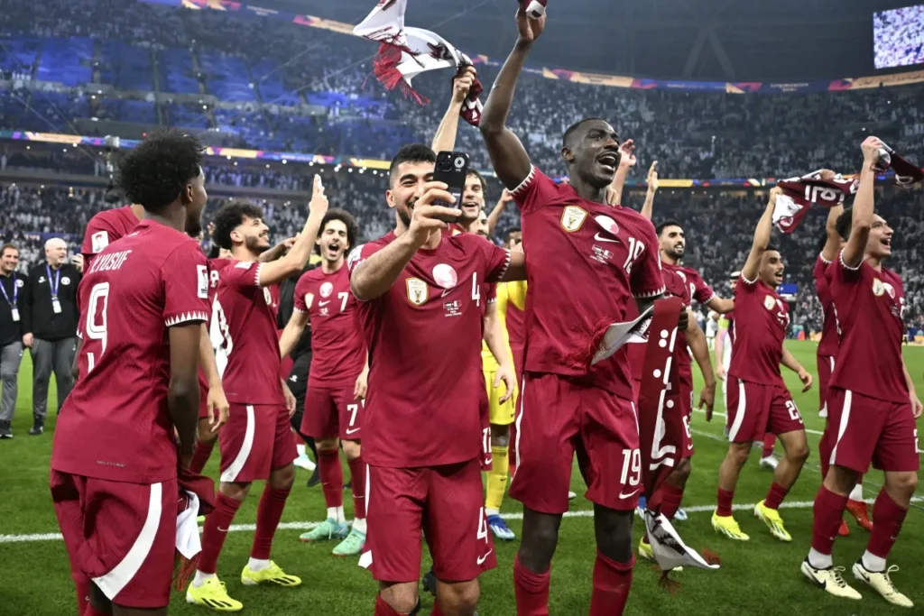 Qatar đang là nhà ĐKVĐ của Asian Cup.