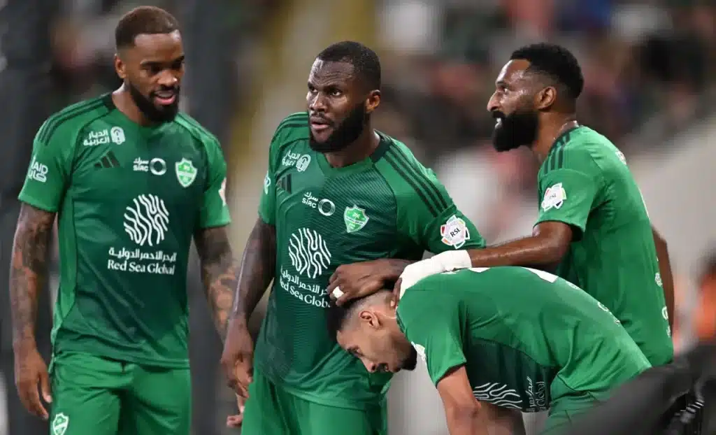 Vượt qua Al Hazm, Al Ahli tiếp tục giữ khoảng cách với nhóm dẫn đầu.