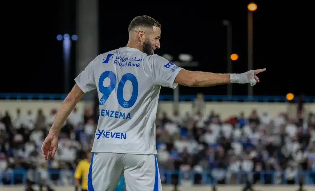 Benzema có màn ra mắt ấn tượng tại Al Hilal với một cú hattrick.
