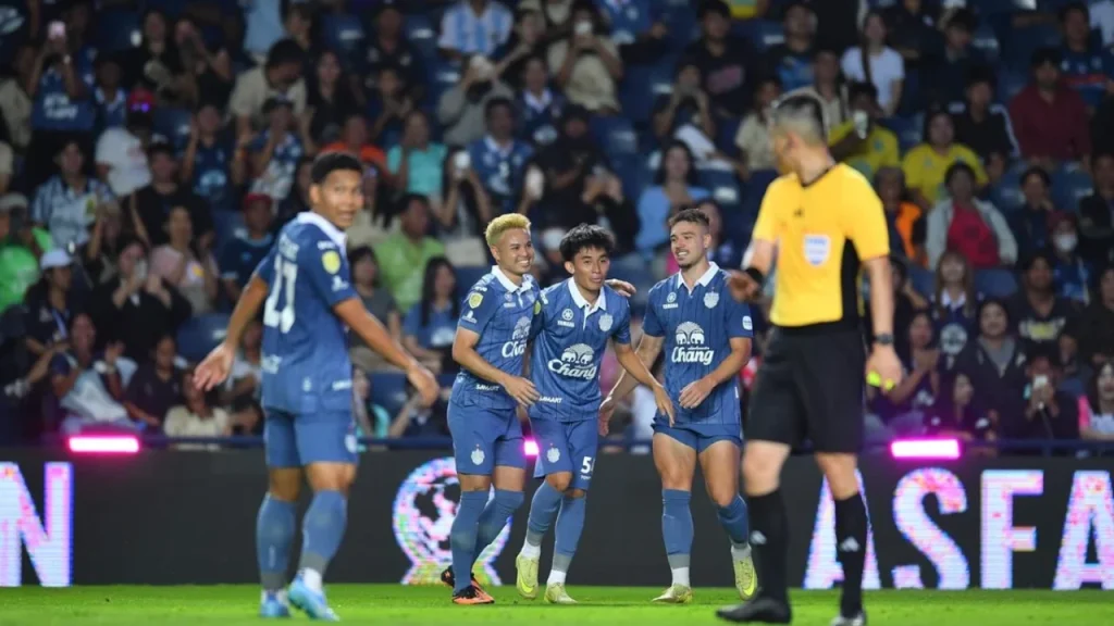 Buriram United hủy diệt DH Cebu 6-0, khẳng định vị thế đương kim vô địch tại Shopee Cup.