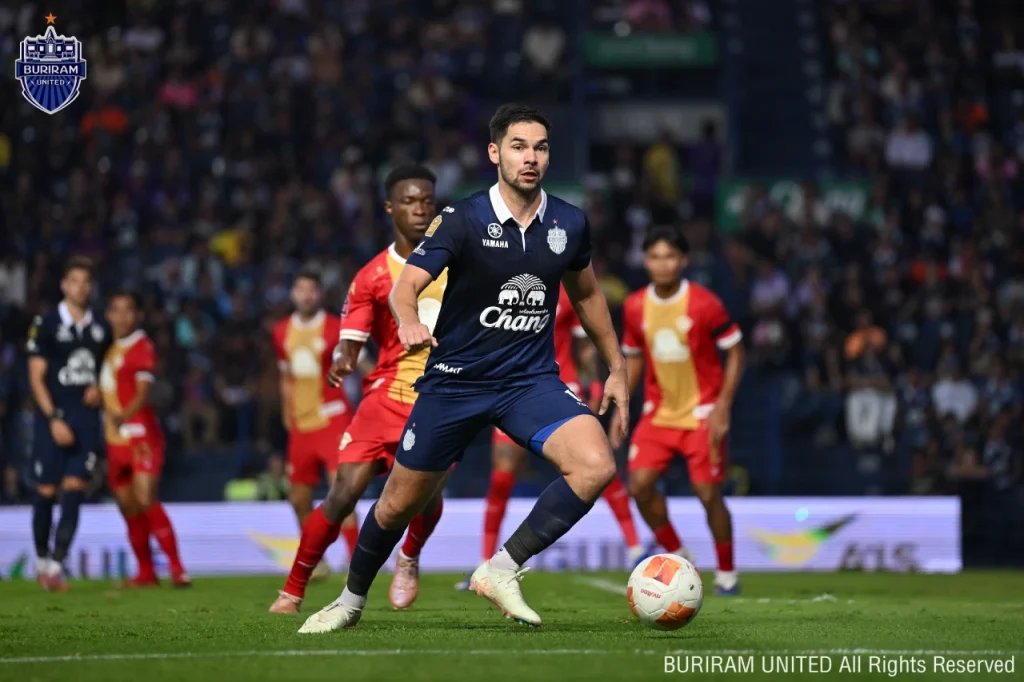 Tại sân nhà Chang Arena, Buriram United đã hủy diệt 5-0 Chonburi FC. Ảnh: Buriram United