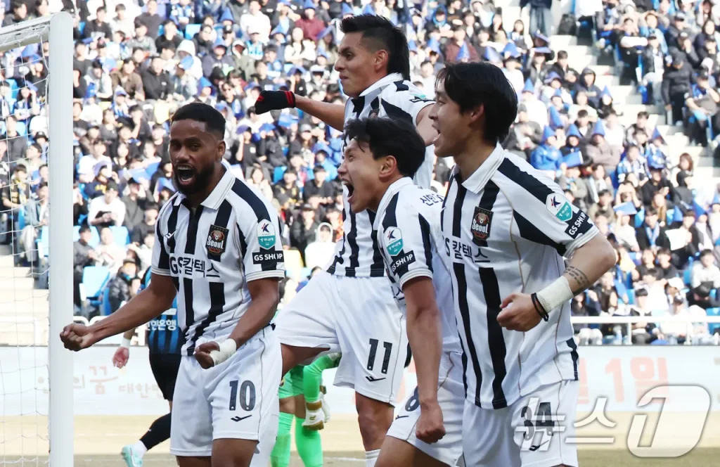 FC Seoul vòng 1 K League 2026