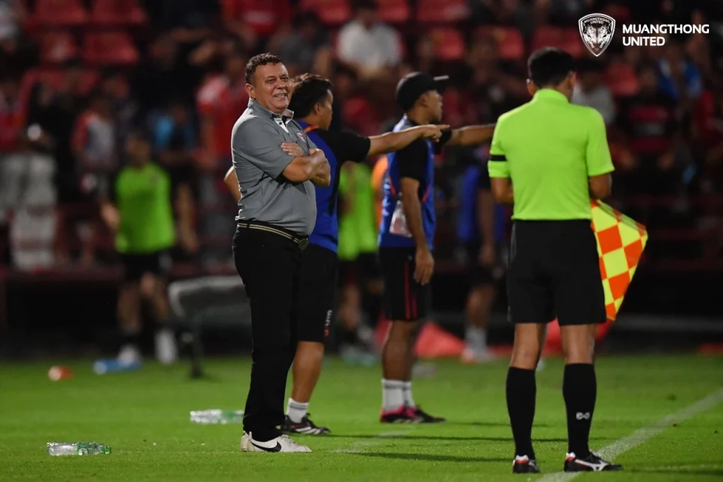 HLV Jose Alves Borges đảm nhận chức vụ huấn luyện viên trưởng CLB Muangthong United.