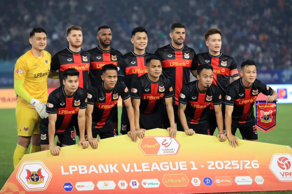 Ninh Bình đã có một giai đoạn lượt đi cực kỳ ấn tượng với chuỗi bất bại 11 trận liên tiếp.