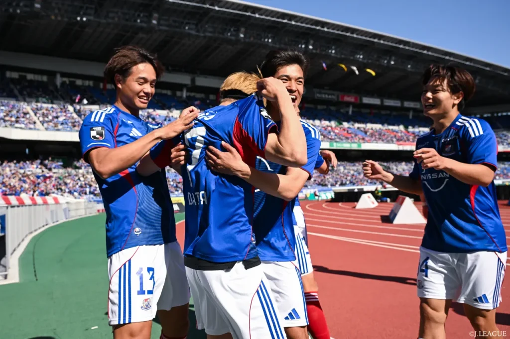yokohama f.marinos vòng 6 j1 league 2026