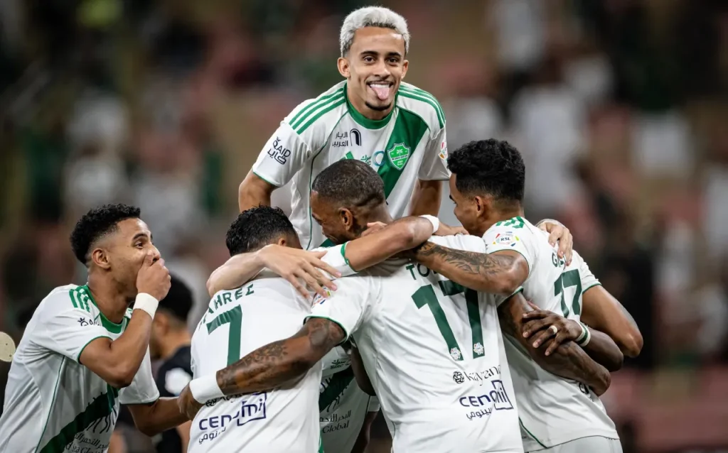 Al Ahli Bám Sát Top 2