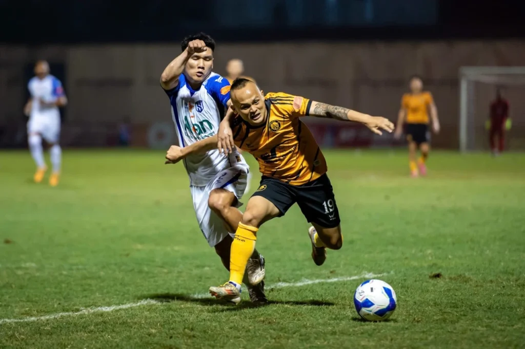 CLB Đông Á Thanh Hóa gặp khó khăn chồng chất trong suốt mùa giải V-League 2025/26. Ảnh: Đông Á Thanh Hóa