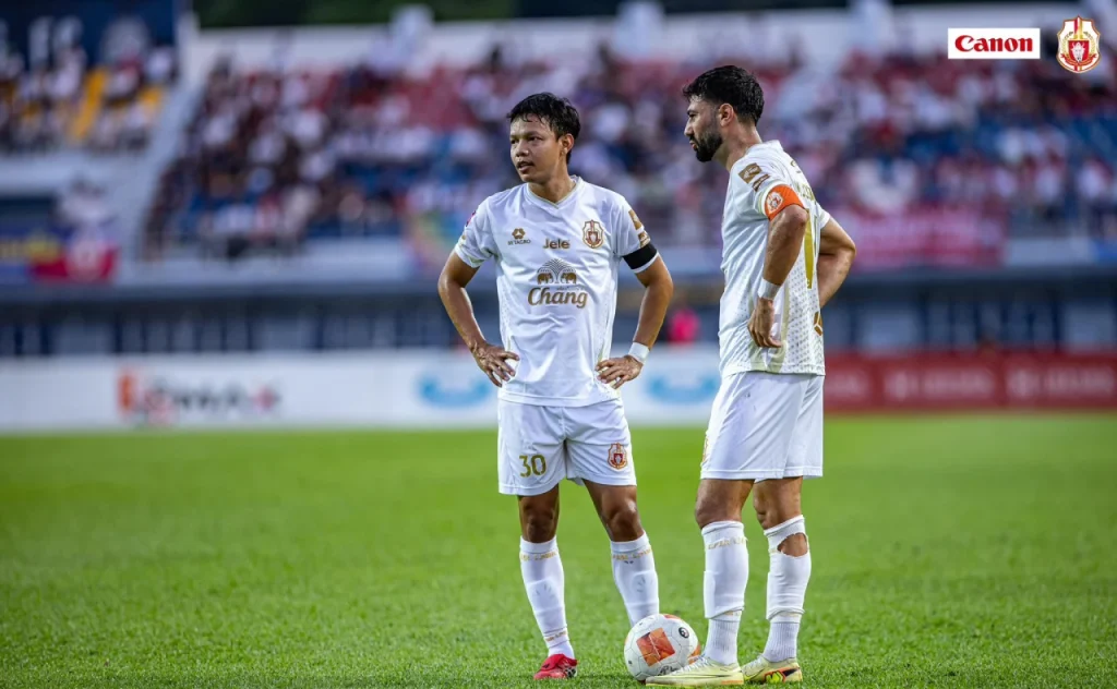 Lamphun Warriors chỉ cần 1 chiến thắng để trụ hạng thành công tại Thai League 2025/26. Ảnh: Lamphun Warriors