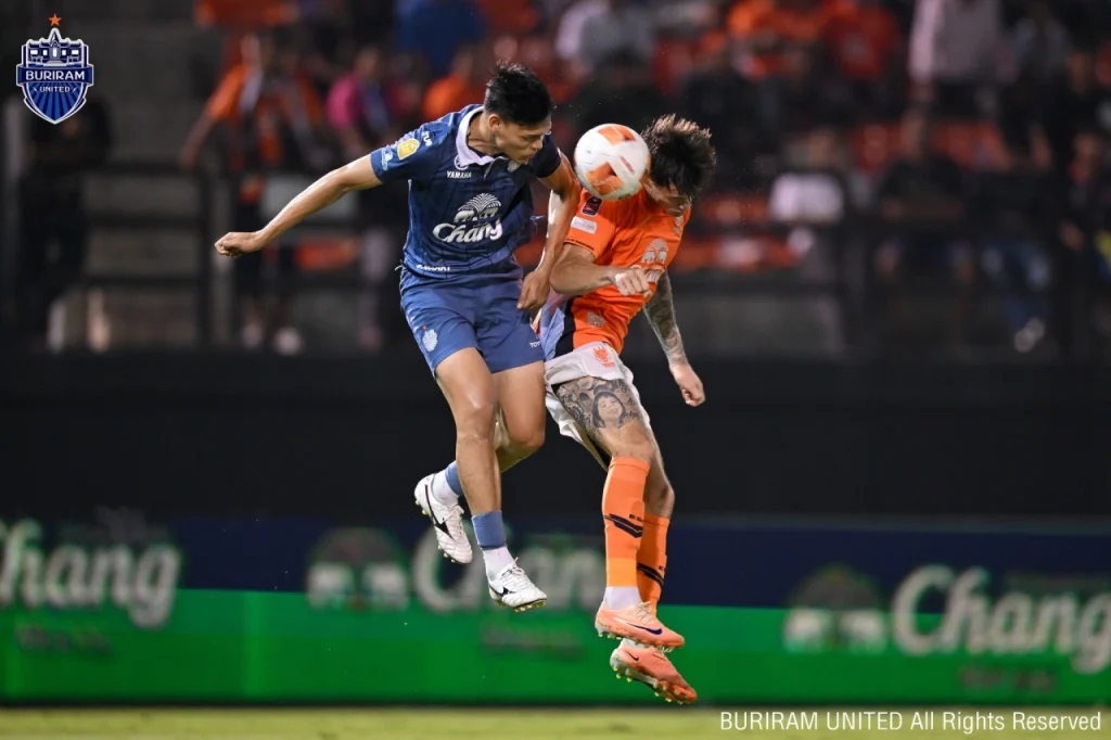 Buriram United chưa thể vô địch sớm khi bị Ratchaburi FC cầm hòa 2-2 đầy kịch tích. Ảnh: Buriram United