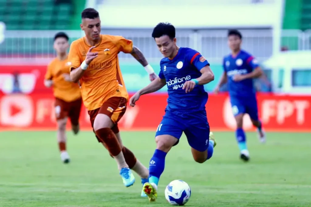 hoàng anh gia lai 1-2 pvf cand