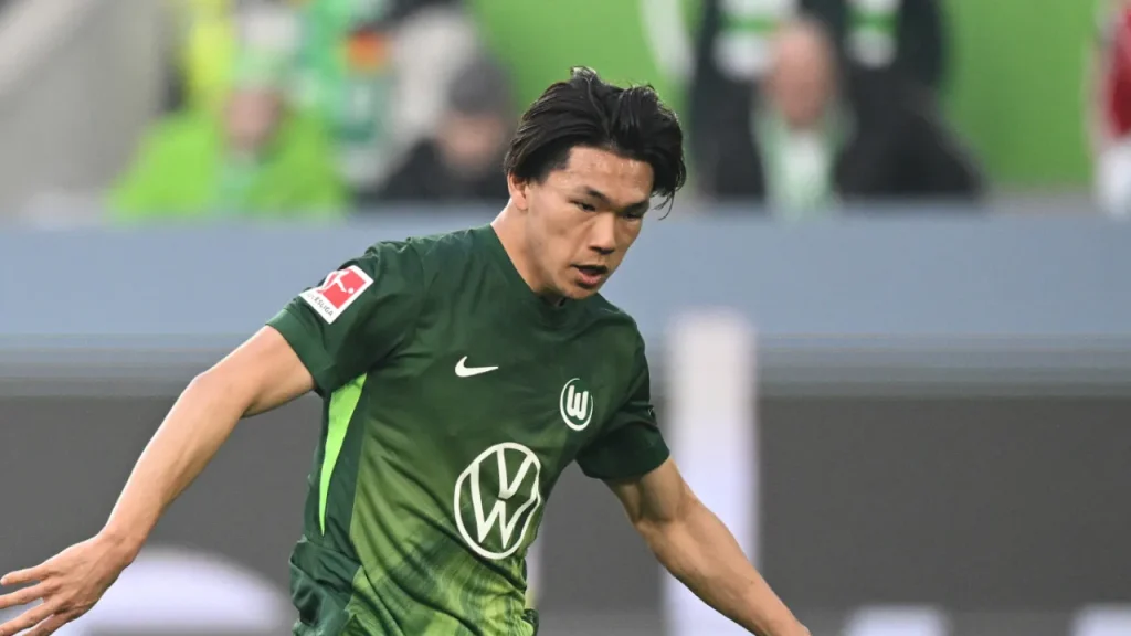 Kento Shiogai (Wolfsburg) - tài năng mới nổi của đội tuyển Nhật Bản