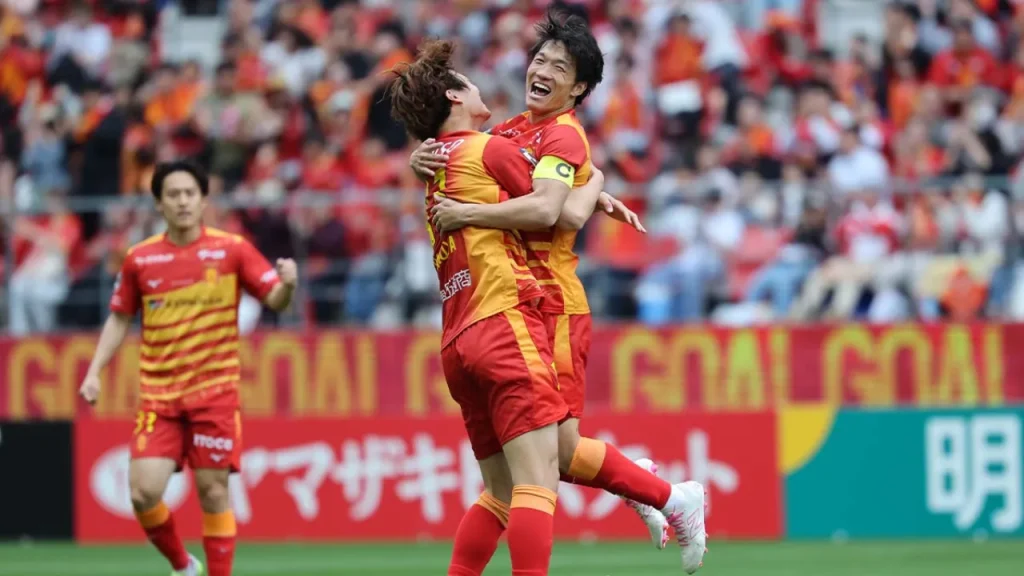 nagoya grampus vòng 15 j1 league 2026
