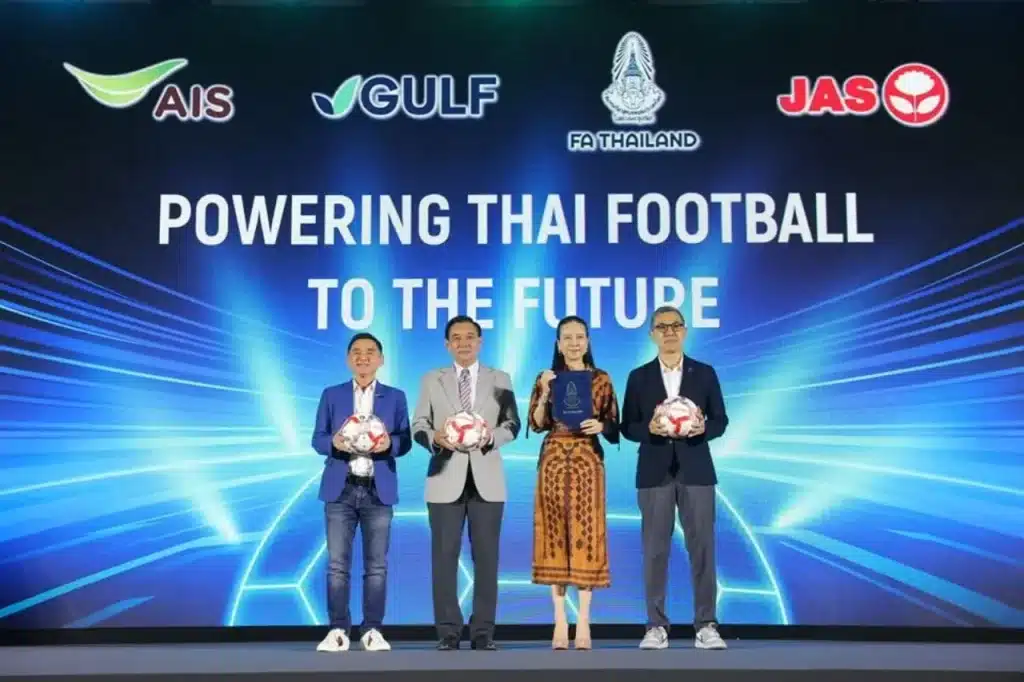 Thai League hợp tác với nhiều đơn vị tài trợ, bước vào một lộ trình chuyên nghiệp hóa toàn diện. Ảnh: Thai League
