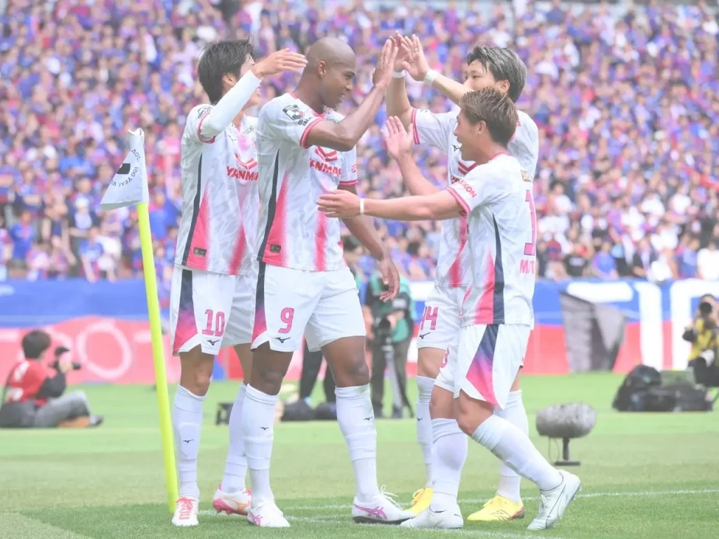 Cerezo Osaka lượt vè j1 league 2026