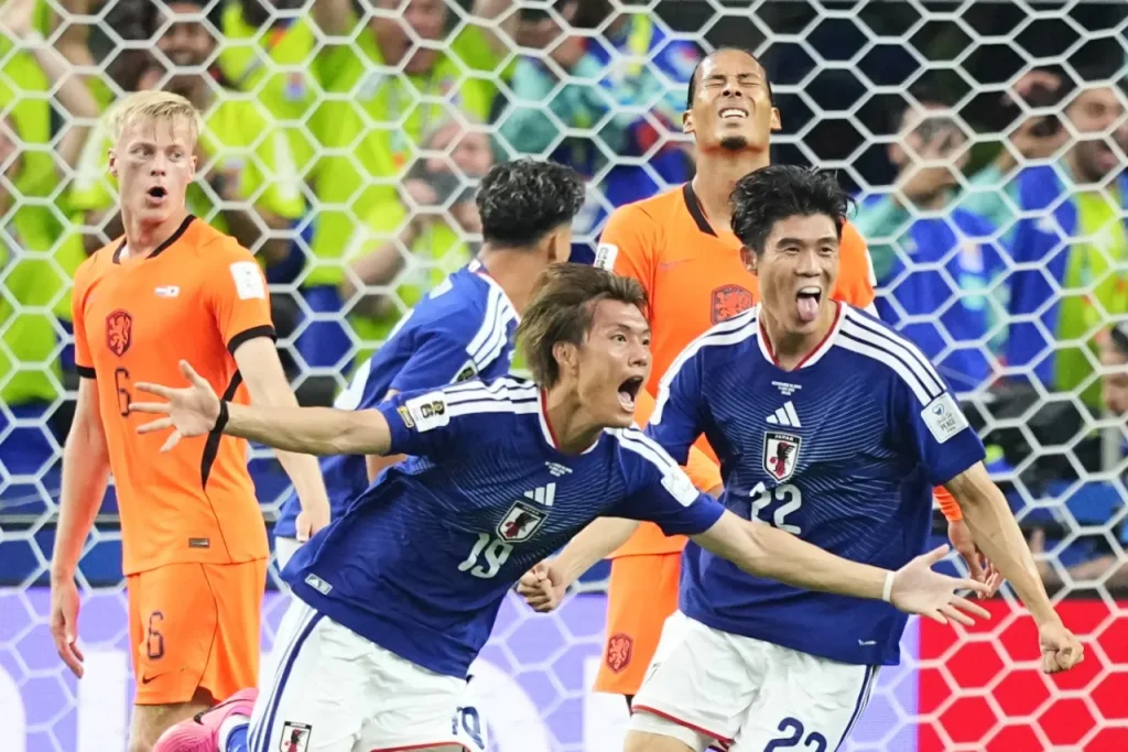 Nhật Bản hòa kịch tính 2-2 trước ông lớn Hà Lan. Ảnh: FIFA