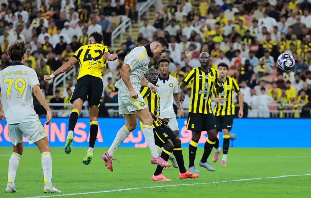 Al Ittihad và Al Nassr (Vòng 5)