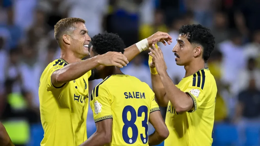 Ronaldo lập công trong ngày trở lại, Al Nassr có chiến thắng dễ 4-0 trước Al Riyadh.