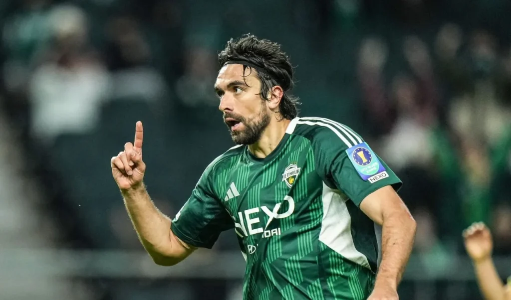 Andrea Compagno (Jeonbuk Hyundai Motors/2 triệu euro)