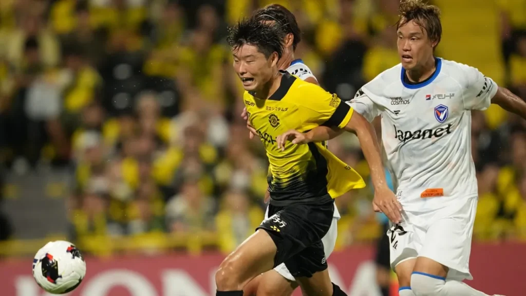 Kashiwa Reysol đè bẹp V-Varen Nagasaki, thiết lập cột mốc 3 trận thắng tại J1 League 2026/27.