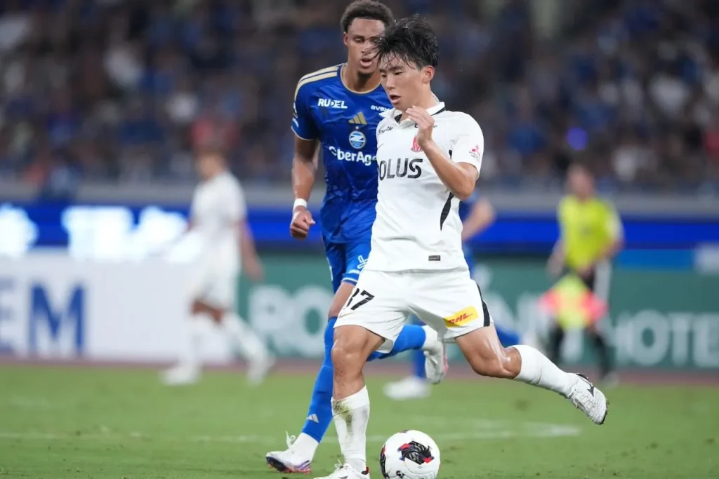 Urawa Reds thi đấu bết bát ngay từ đầu mùa giải, với trận thua thứ ba liên tiếp.