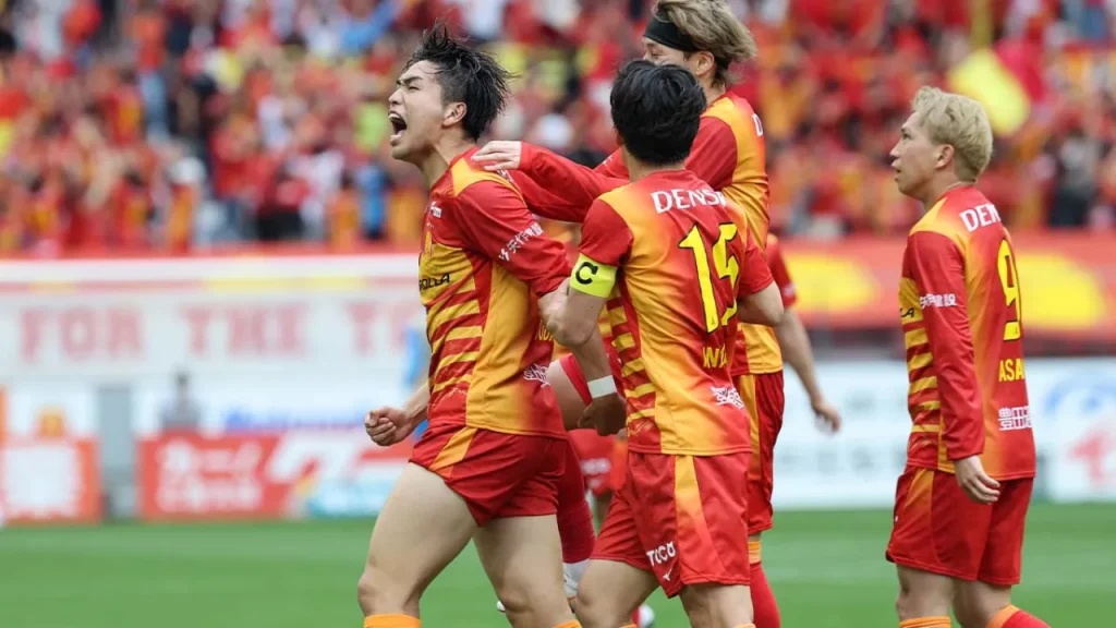 nagoya grampus 2026/27