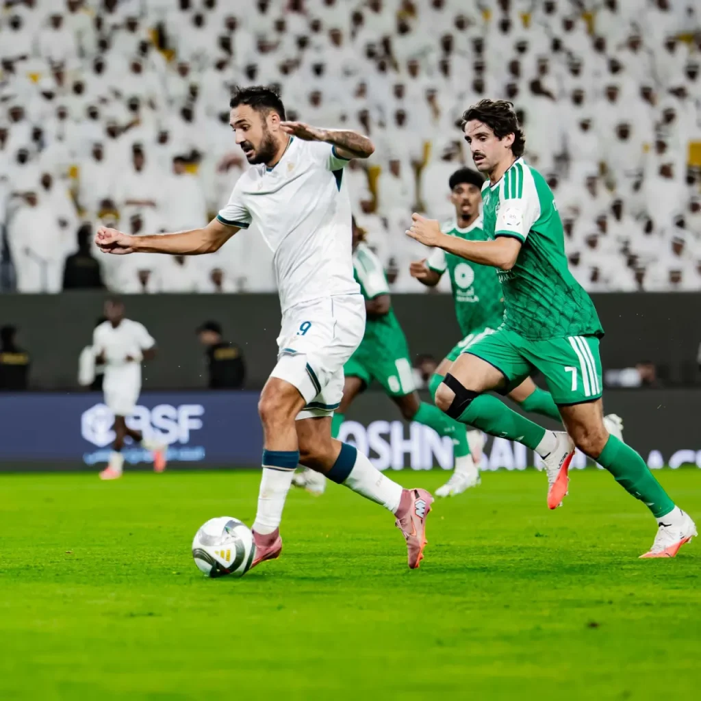 Al Ahli vượt qua Diriyah để có được 3 điểm ở trận mở màn. Ảnh: Spl.com.sa