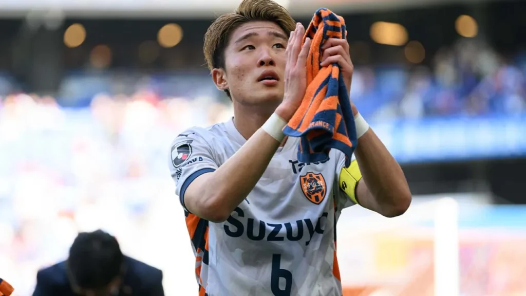 Zento Uno (Shimizu S-Pulse tới Mönchengladbach)