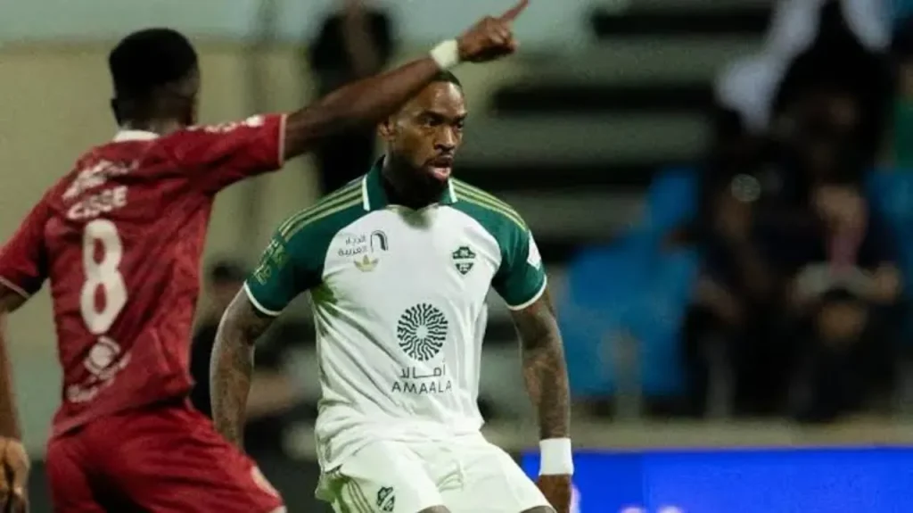 Ivan Toney tiếp tục lập công, nhưng chừng đó là không đủ để mang về điểm số cho Al Ahli.