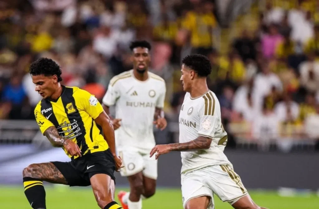 Al Ittihad vượt qua Al Nassr, chấm dứt mạch thắng của đối thủ.
