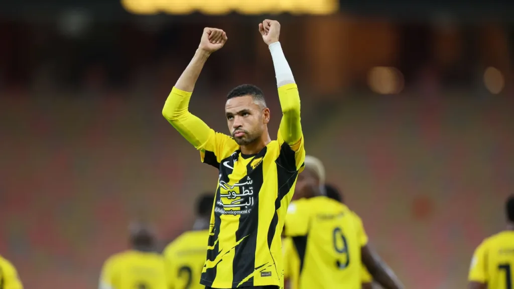 Al Ittihad leo lên vị trí thứ hai sau chiến thắng trước Al Faisaly.