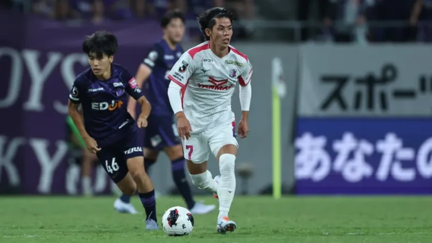 Cerezo Osaka thua thảm trong chuyến làm khách trước Sanfrecce.