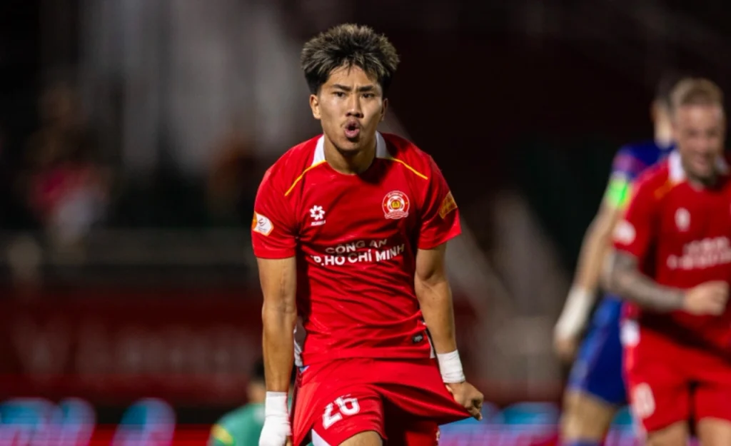 Ngô Đăng Khoa vừa được HLV Kim Sang-sik triệu tập bổ sung dự FIFA ASEAN Cup 2026.