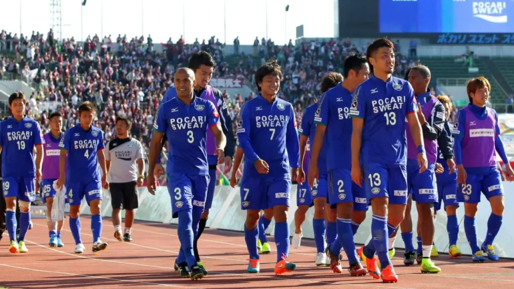 Tokushima Vortis chỉ có vỏn vẹn 3 chiến thắng trong năm 2014, và không có trận thắng nào trên sân nhà.