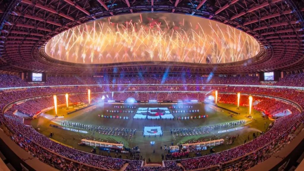 Yokohama F. Marinos ghi nhận đến hơn 60 nghìn khán giả đến sân ở trận mở màn
